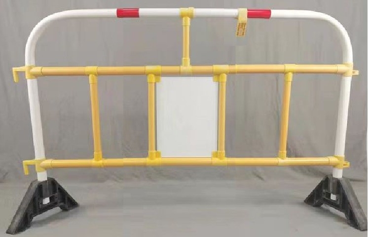 1.5M PVC 欄河-黃白色